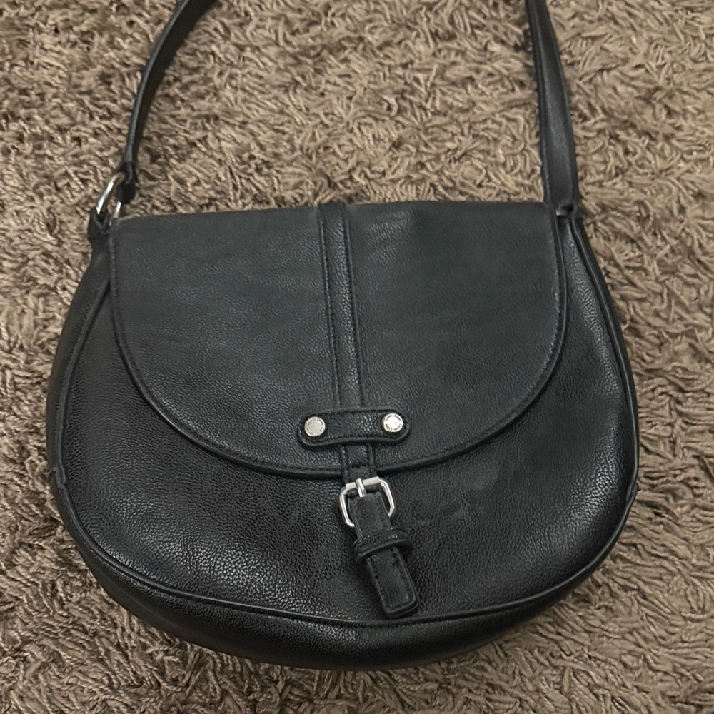 Elegant Black Leather Shoulder Bag